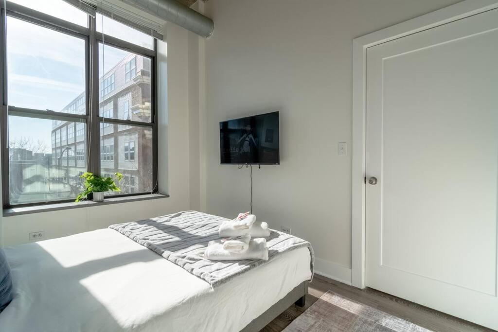 Mccormick Place Beautiful 2Br Apartment With Optional Parking Sleeps Up To 8 Near Soldier Field, Grant Park And Lakefront Trail 시카고 외부 사진